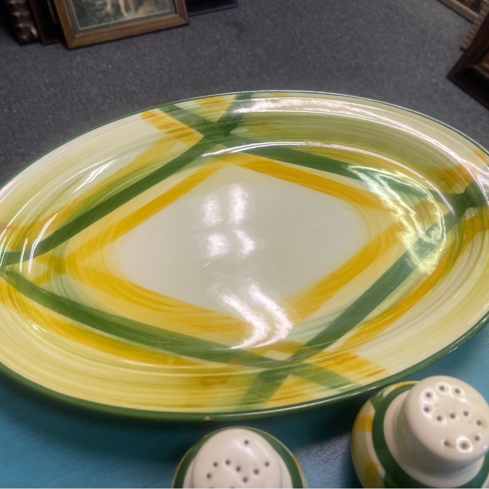 Vernon Klins 2 oval platters and salt and pepper shakers green multi color plaid